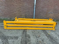 - aanrijbeveiliging dubbele rij 2600mm (6x) - afbeelding 1 van  2