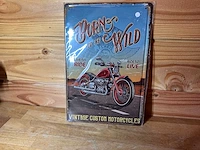 - bord to be wild - mancave decoratie - afbeelding 1 van  1
