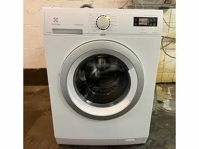 - electroulux wasmachine + samsung droger - afbeelding 12 van  16