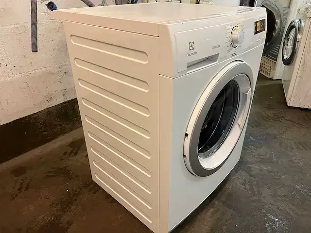 - electroulux wasmachine + samsung droger - afbeelding 15 van  16