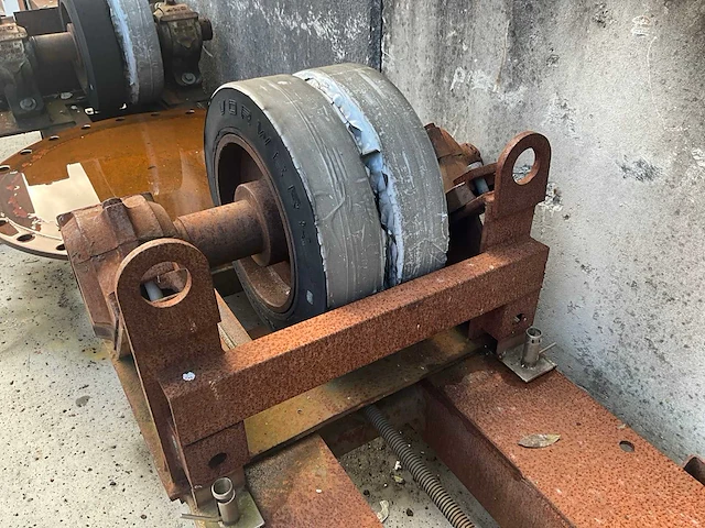- lasmanipulator - diverse lasmachines - afbeelding 8 van  24