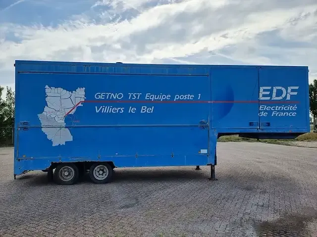 - podium trailer race trailer - afbeelding 9 van  28