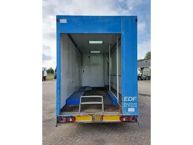 - podium trailer race trailer - afbeelding 20 van  28