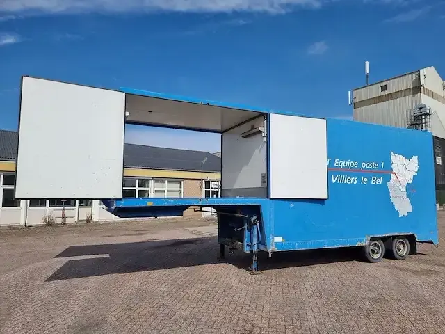 - podium trailer race trailer - afbeelding 24 van  28
