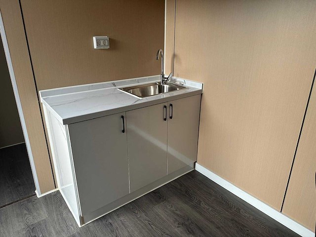 03-2024 - containerwoning met badkamer 40 ft hq / 12 m - afbeelding 6 van  11