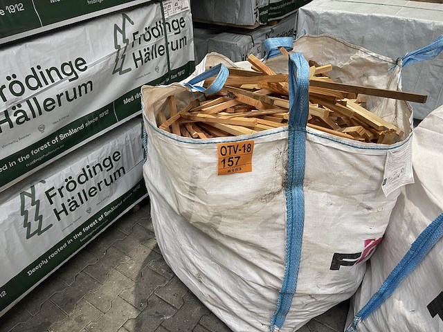 1 big bag met brandhout - afbeelding 1 van  1