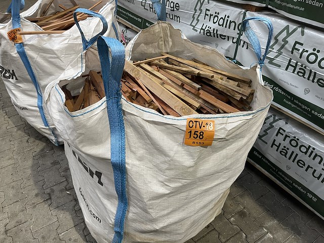 1 big bag met brandhout - afbeelding 1 van  1