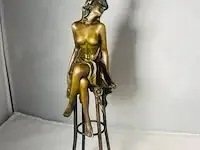 1 bronze figurine naakte vrouw op stoel pierre collinet - afbeelding 1 van  6