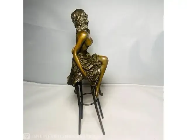 1 bronze figurine naakte vrouw op stoel pierre collinet - afbeelding 6 van  6