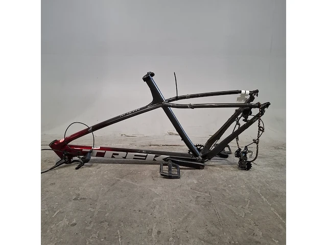 1 fiets frame, trek, marlin - afbeelding 6 van  9