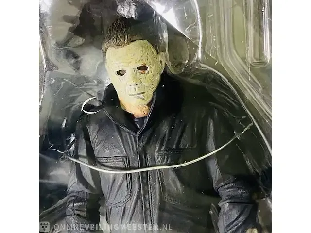 1 figurine - halloween michael myers met hakmes - afbeelding 1 van  12
