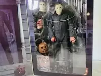 1 figurine - halloween michael myers met hakmes - afbeelding 6 van  12