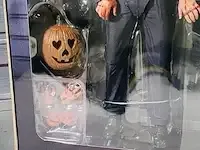 1 figurine - halloween michael myers met hakmes - afbeelding 8 van  12