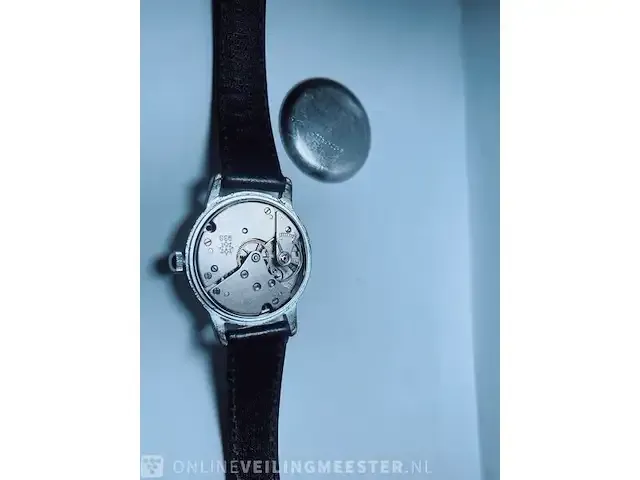 1 junghans horloge 'little bill' mechanisch 935 uurwerk - afbeelding 2 van  8