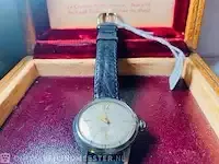 1 junghans horloge 'little bill' mechanisch 935 uurwerk - afbeelding 4 van  8
