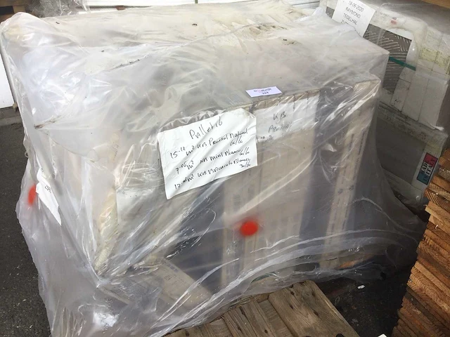1 pallet met diverse soorten en metrages met tegels. - afbeelding 2 van  2