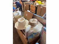 1 pallet met verschillende houten design platen - afbeelding 4 van  4