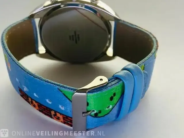 1 super mario 1 nintendo horloge, nieuw in doos - afbeelding 3 van  9