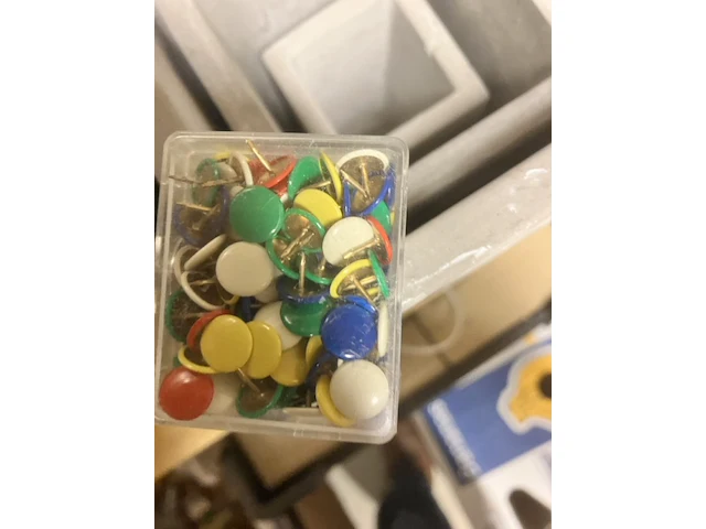 1 x 50 doosjes punaises. ca 125 stuks in een doosje - afbeelding 4 van  5