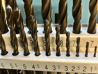 1 x borenset metaal rolgewalst in blauw metalen doosje professionele kwaliteit - afbeelding 4 van  9