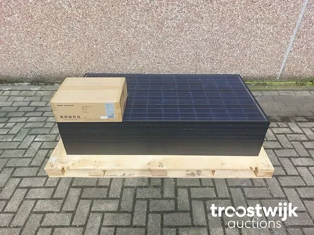 10 full black renesola jc195s-24 zonnepanelen en 1 saj sununo-tl2k omvormer (1-fase) - afbeelding 1 van  7