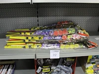 10 kindervuurwerkpakketten categorie 1 . - afbeelding 1 van  2