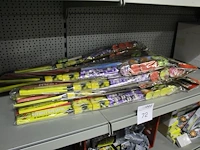 10 kindervuurwerkpakketten categorie 1 . - afbeelding 2 van  2