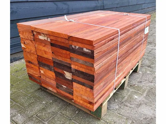 10 m2 padouk planken 21 x 140mm , 76 stuks / 95 cm - afbeelding 1 van  4