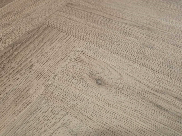 10 m2 pvc spc click visgraat - 600 x 150 x 5 mm - afbeelding 1 van  3