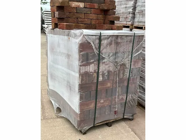 10 pallets gevelbaksteen rood bont - afbeelding 6 van  9