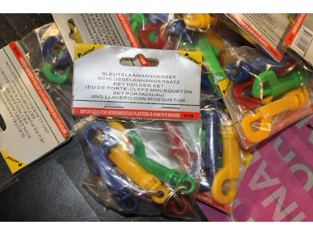10 sets sleutelhanger s met knijp sluiting - afbeelding 1 van  3