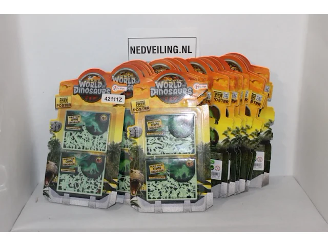 10 stuks dino fglow in the dark set - afbeelding 1 van  5