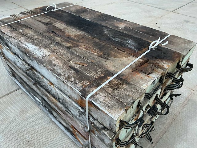 100 balken abachi hout 200x30x15 reclaimd wood - afbeelding 4 van  14