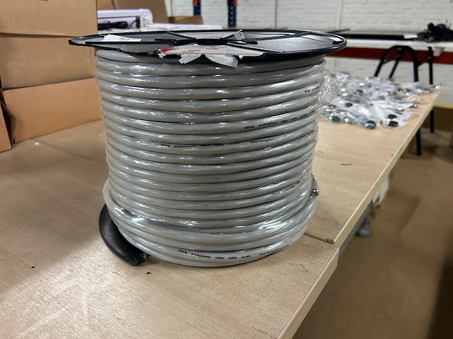 100 meter videokabel konig - afbeelding 2 van  4