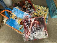 100 stuks canvas tassen, minions en starwars - afbeelding 1 van  4