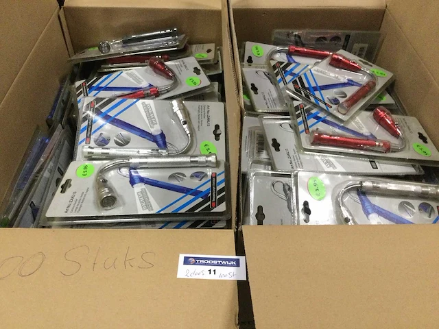 100 zaklantaarns met magneet. - afbeelding 3 van  3