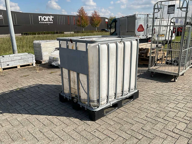 1000 liter vat - afbeelding 1 van  5