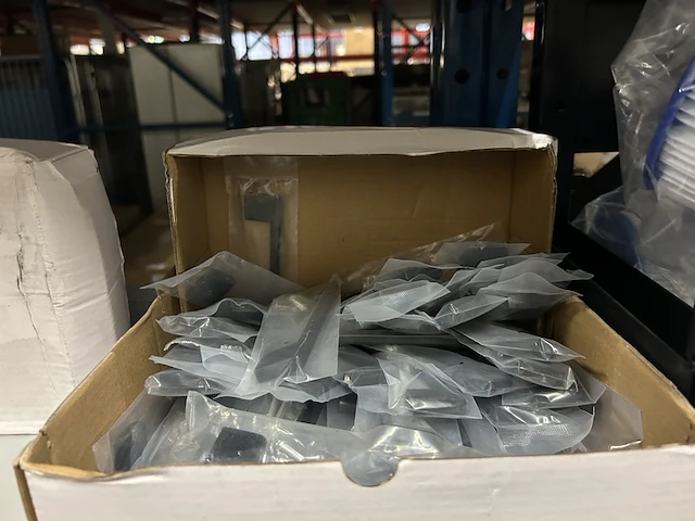 100x lade handvat 96 mm zwart - afbeelding 3 van  4