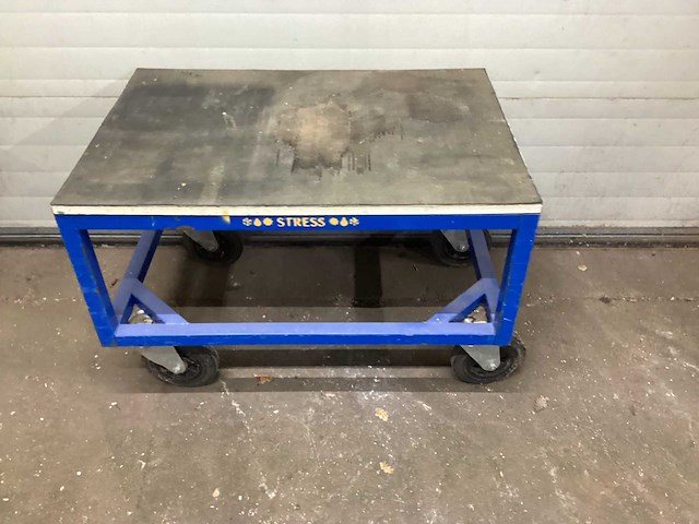 100x70x66cm - plateauwagen - afbeelding 2 van  3