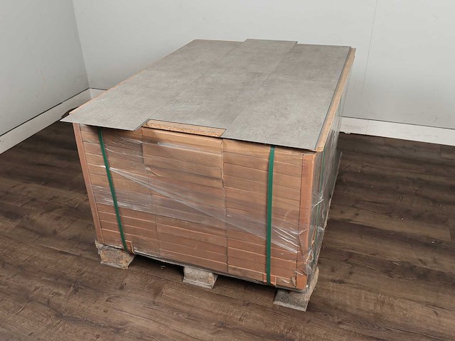 101 m2 pvc-click tegel met xps onderlaag - 638 x 310 x 5 mm - afbeelding 4 van  4