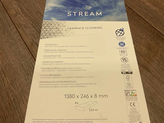104m² purity stream rustieke walnoot laminaatvloer - afbeelding 11 van  12