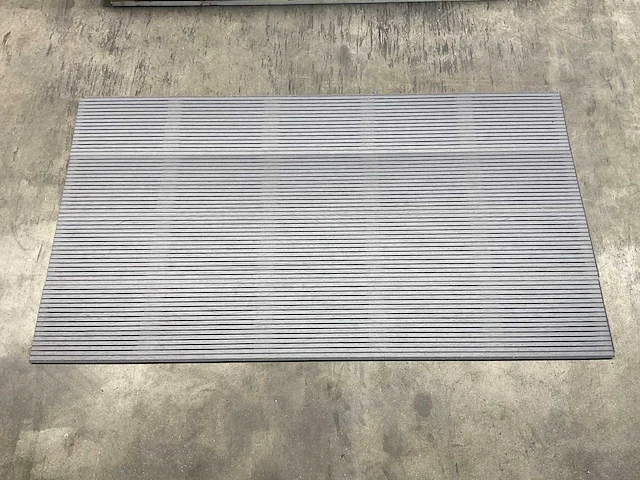 107m² hdm akoestische wandpanelen - inox black - 138,8x20,1 cm - afbeelding 2 van  8