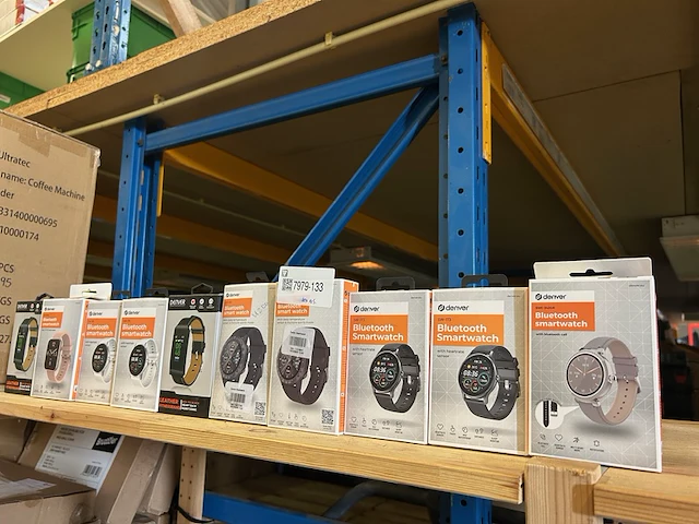 10x bluetooth smartwatch en fitnessband denver - afbeelding 1 van  6