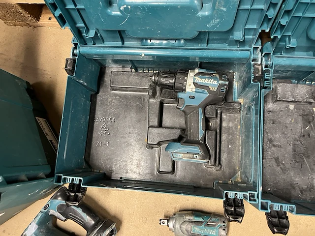 10x bouwgereedschap/boormachines, 6x m-box makita - afbeelding 7 van  10