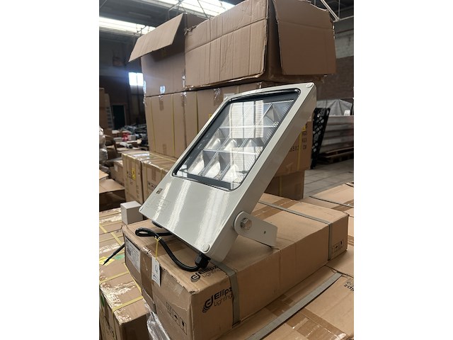 10x led flood light/bouwlamp fl1 135w 4000k ellipz lighting - afbeelding 2 van  4