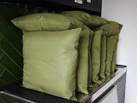 11 groene sierkussens. - afbeelding 2 van  2