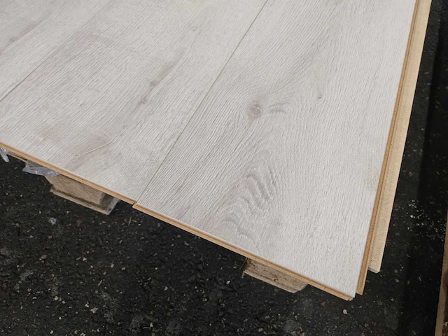 11 m2 laminaat plank - 1200 x 191 x 8 mm - afbeelding 2 van  3