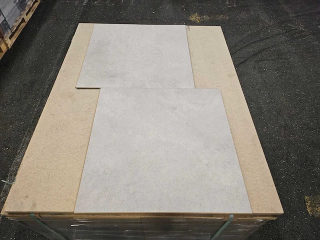 11 m2 laminaat tegel - 610 x 610 x 8 mm - afbeelding 3 van  3