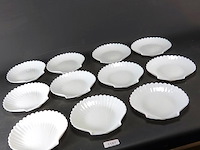 11 schelpvormige schalen - afbeelding 1 van  5