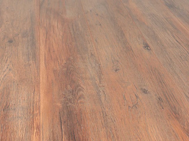 110 m2 laminaat plank - 1383 x 193 x 8 mm - afbeelding 1 van  4